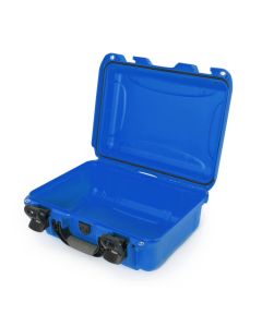 Nanuk 920 Waterproof Hard Case, Rugged Protective Shell with PowerClaw Latches, Blue, 920S-000BL-0A0