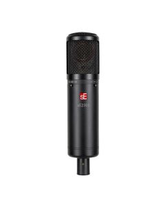 sE Electronics sE2300 Studio Condenser Microphone with Switchable Polar Patterns and Isolation Pack