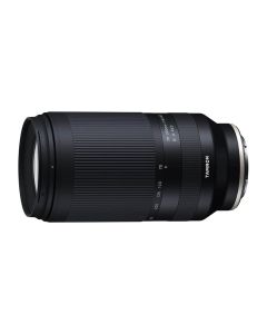Tamron 70-300mm f/4.5-6.3 Di III RXD Lens for Mirrorless Cameras, Image Stabilization and Autofocus